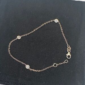 14 kt gold bracelet with diamonds 3 diamond’s